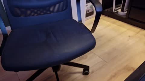 Snapshot of jens_sen chatting on February 9, 2025, 6:05 pm jens_sen online show from February 9, 2025, 6:05 pm