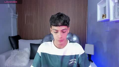  JEREMIAS  online show from May 12, 2026, 12:46 pm