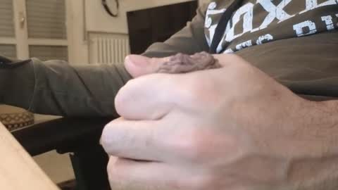 Snapshot of jeremie18cms chatting on December 20, 2024, 11:58 pm Machine Sperme online show from December 20, 2024, 11:58 pm