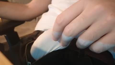 Snapshot of jeremie18cms chatting on December 29, 2024, 9:20 pm Machine Sperme online show from December 29, 2024, 9:20 pm