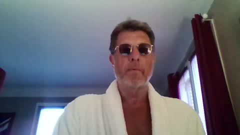 jerflor online show from April 12, 2026, 4:34 pm