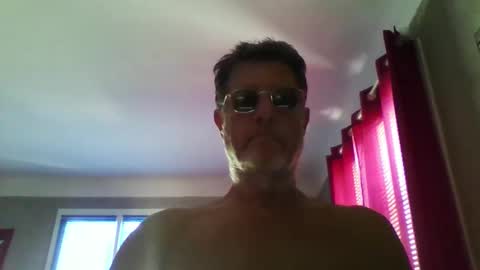Snapshot of jerflor chatting on May 27, 2026, 2:25 pm jerflor online show from May 27, 2026, 2:25 pm