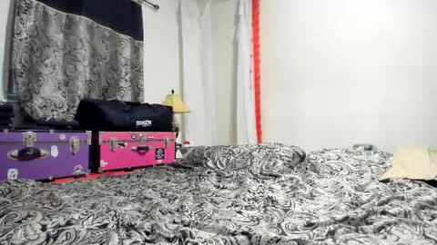 Jeri Lynn online show from October 5, 2025, 11:02 pm