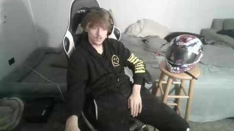 jerimiahslhong online show from November 12, 2025, 12:55 am