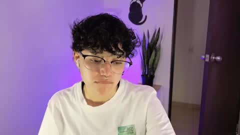 Snapshot of jeroharper chatting on March 26, 2026, 9:42 pm Jero Harper online show from March 26, 2026, 9:42 pm