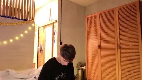 Jerry  online show from April 16, 2026, 3:57 pm