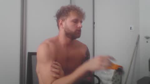 Snapshot of jerryalise chatting on January 5, 2025, 11:59 am jerryalise online show from January 5, 2025, 11:59 am