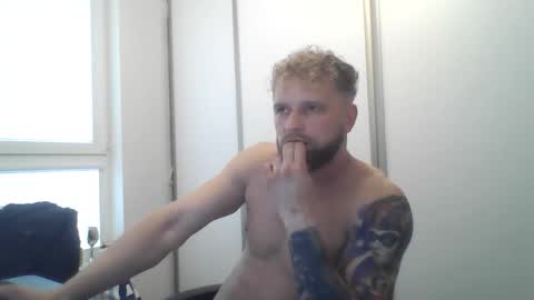 Snapshot of jerryalise chatting on October 9, 2025, 5:16 am jerryalise online show from October 9, 2025, 5:16 am