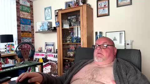 Harry online show from May 27, 2026, 7:27 am
