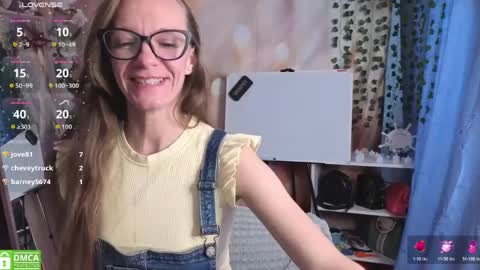 jesica_moon_peachyy online show from April 24, 2026, 3:20 am