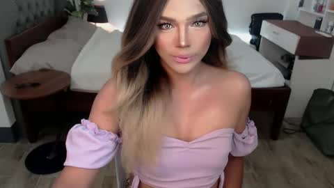 jesie_hot69 online show from April 26, 2026, 11:19 am