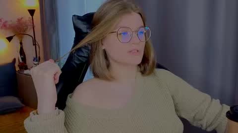  JessieVibes online show from April 16, 2026, 1:45 pm