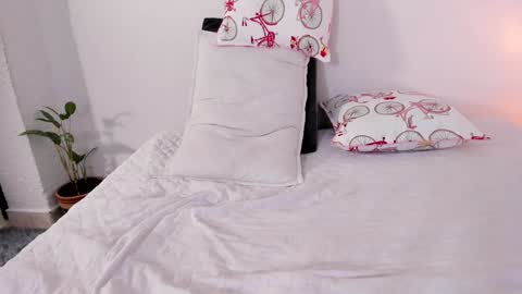 jessica herreraToday I will be your devil and you my victim online show from February 6, 2025, 12:00 am