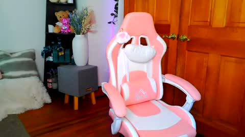 Jessabelle Diamond online show from June 17, 2026, 1:12 pm
