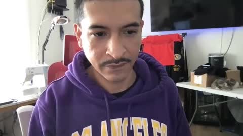 Snapshot of jesselopezcali chatting on January 6, 2025, 7:56 pm Hungjessy online show from January 6, 2025, 7:56 pm