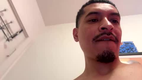 Snapshot of jesselopezcali chatting on February 16, 2025, 8:44 pm Hungjessy online show from February 16, 2025, 8:44 pm