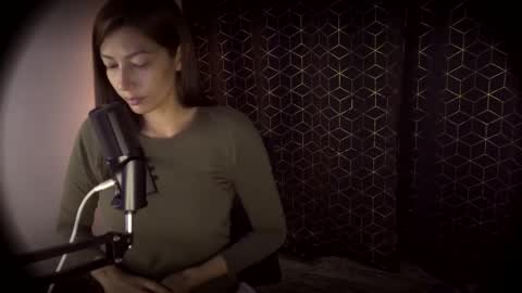 Jessica Gomez online show from February 1, 2026, 4:00 am