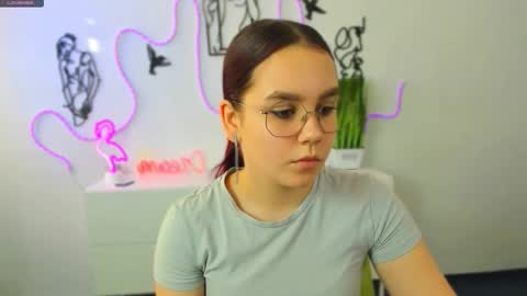 jessi lady1 online show from March 14, 2026, 6:52 am