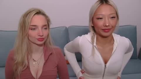 Snapshot of jessicahwinters chatting on November 21, 2025, 7:45 pm Jessica online show from November 21, 2025, 7:45 pm