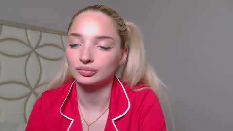 Snapshot of jessicahwinters chatting on November 28, 2025, 3:31 am Jessica online show from November 28, 2025, 3:31 am