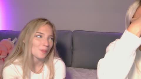 Snapshot of jessicahwinters chatting on November 30, 2025, 9:52 pm Jessica online show from November 30, 2025, 9:52 pm