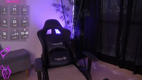  Jessica Pratt  IG jessicaxpratt online show from April 21, 2026, 9:39 pm