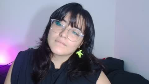 jessicared18 online show from October 21, 2025, 2:18 pm