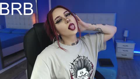 Snapshot of jessie_williams_01 chatting on December 21, 2024, 3:25 am Your Sweet Angel online show from December 21, 2024, 3:25 am