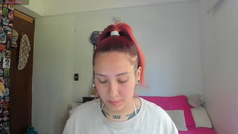 Snapshot of jessie_williams_01 chatting on January 15, 2025, 2:46 pm Your Sweet Angel online show from January 15, 2025, 2:46 pm