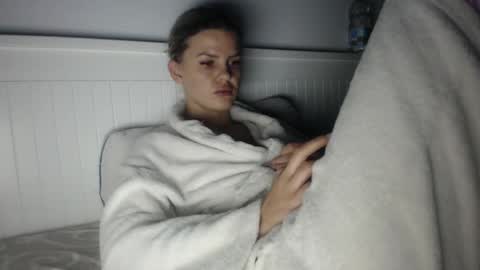 jessieryan online show from February 12, 2026, 4:29 am