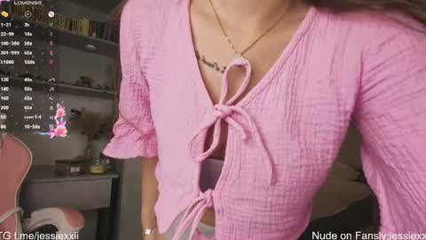 Snapshot of jessiexxi chatting on June 5, 2026, 2:07 am Jessie TG channel online show from June 5, 2026, 2:07 am