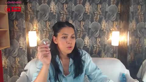 Snapshot of jessthewicked chatting on December 18, 2024, 5:21 pm JessTheWicked online show from December 18, 2024, 5:21 pm