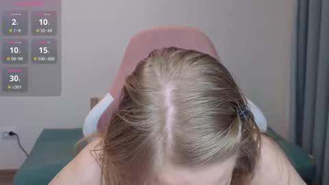 Snapshot of jessy_comely chatting on February 22, 2026, 6:17 pm Jessy online show from February 22, 2026, 6:17 pm