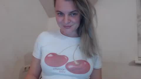 jessyangels online show from April 22, 2026, 7:59 pm