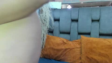 JESSY CORTES online show from April 9, 2026, 6:13 am