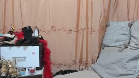 Snapshot of jessylonghair chatting on June 17, 2026, 12:46 am Jessylonghair online show from June 17, 2026, 12:46 am