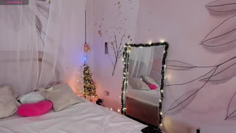 Jessica online show from December 11, 2024, 3:24 am