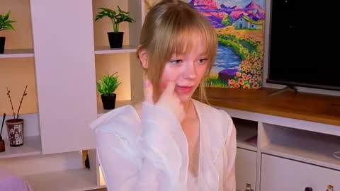 Gwen online show from February 20, 2026, 8:31 pm