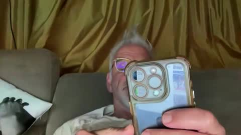 jewlronny online show from April 26, 2026, 5:32 pm