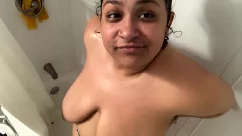 jezabaesolea online show from February 12, 2026, 5:35 am