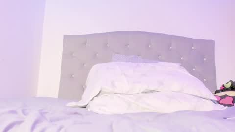 jhoanatrans22 online show from December 10, 2024, 2:27 am