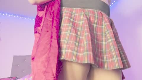 jhoanatrans22 online show from February 2, 2025, 9:51 am