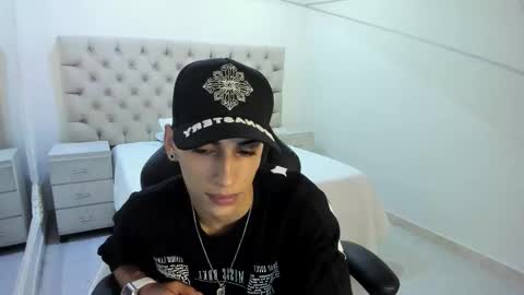 jhoanleandro online show from February 1, 2026, 6:12 am