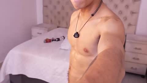 jhoanleandro online show from February 20, 2026, 6:26 am