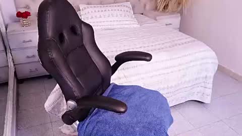 jhoanleandro online show from June 29, 2026, 10:15 am