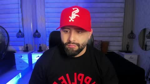 Snapshot of jhon_bear02 chatting on April 25, 2026, 11:24 am John Bear.... online show from April 25, 2026, 11:24 am