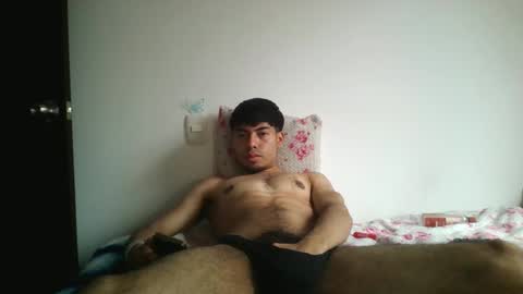 jhonatxxxn online show from April 24, 2026, 4:42 pm