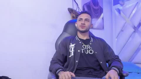 Snapshot of jhonny_flames7 chatting on December 13, 2024, 1:59 am jhonny online show from December 13, 2024, 1:59 am