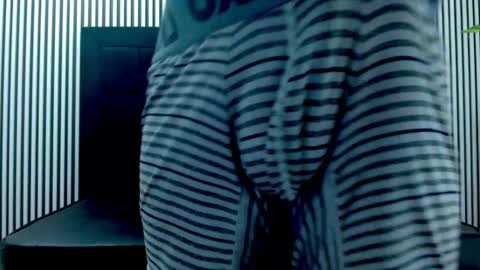 Snapshot of jhontorres018 chatting on February 18, 2025, 9:43 am jhontorres018 online show from February 18, 2025, 9:43 am