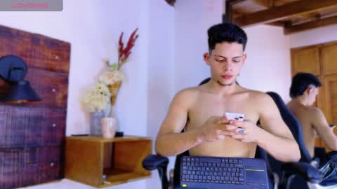 jhosuavega online show from April 12, 2026, 7:08 pm